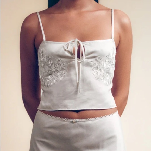437 Tops - NWOT 437 camisole